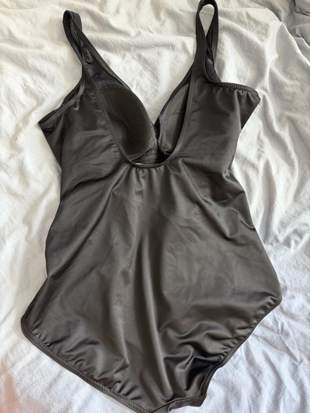 Miraclesuit Black Ruched Slimming Swimsuit with Supportive Band Elegant Classic - Picture 2 of 5